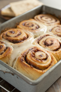 Fluffy Cinnamon Rolls with Creamy Glaze Recipe
