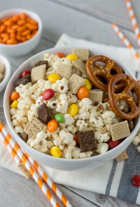 Fall Harvest Caramel Popcorn Snack Mix