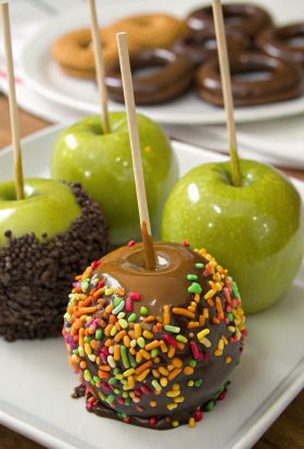 How to Make Caramel Apples